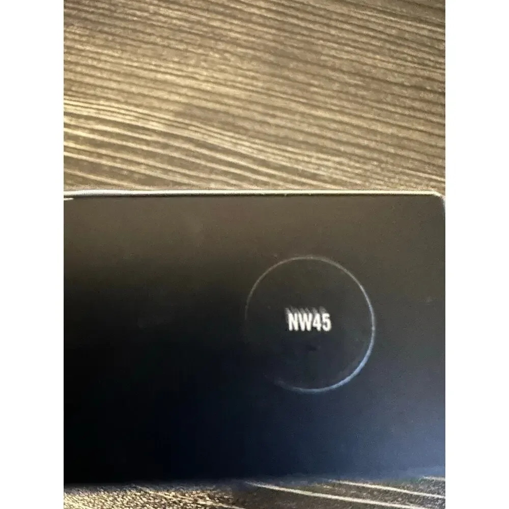 MAC Studio Tech Foundation NW45 - Discontinued